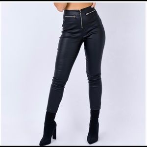 Princess Polly Coated Skinny Pants Zip Front Womens Size 12 Black Faux Leather
